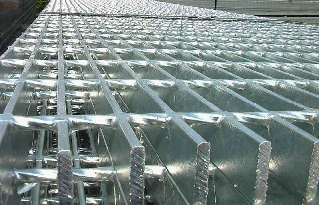 Tấm sàn Grating mạ kẽm 